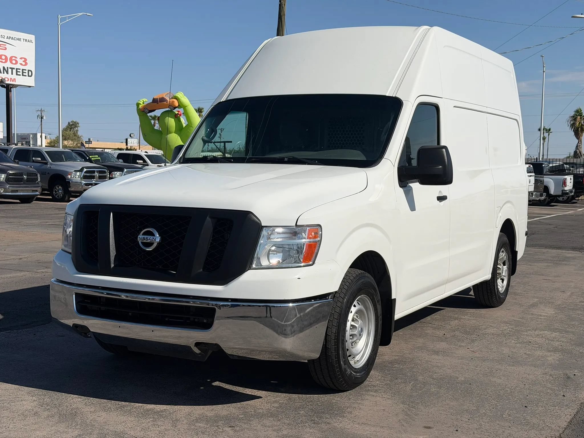 Used 2021 Nissan NV 2500 S RWD image 2