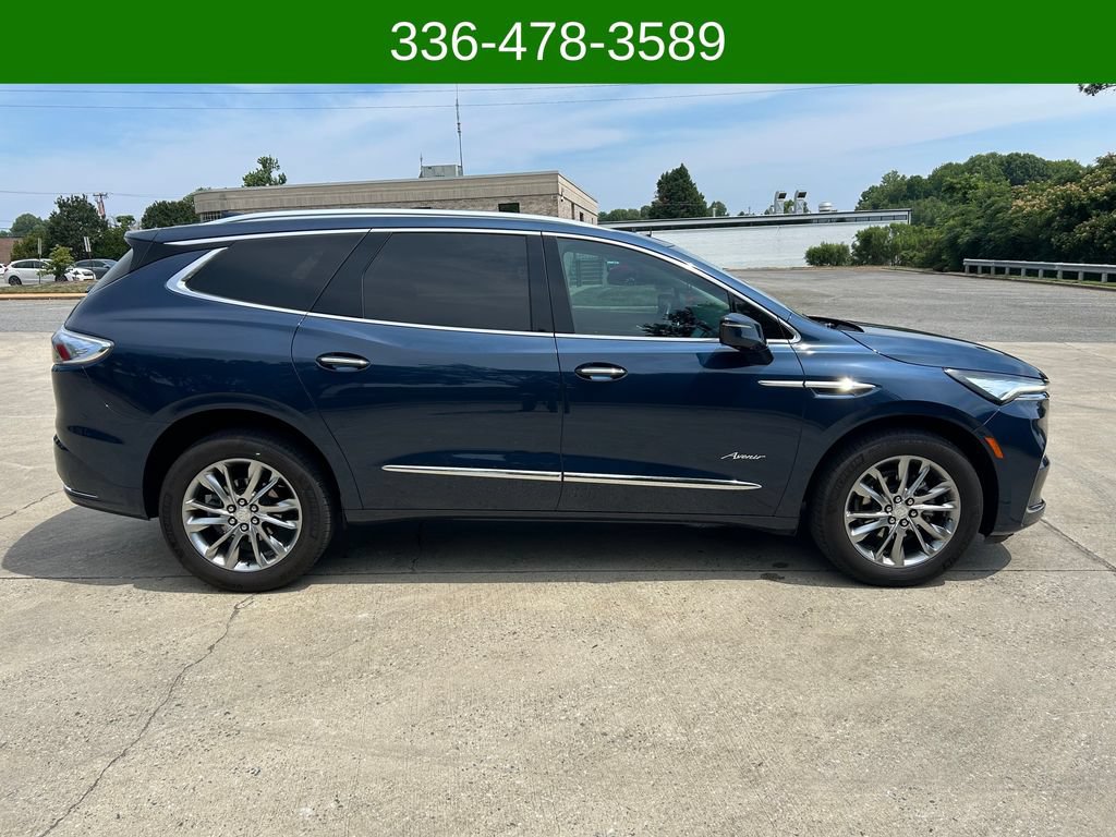 Used 2022 Buick Enclave Avenir w/ Avenir Technology Package AWD/4WD image 6