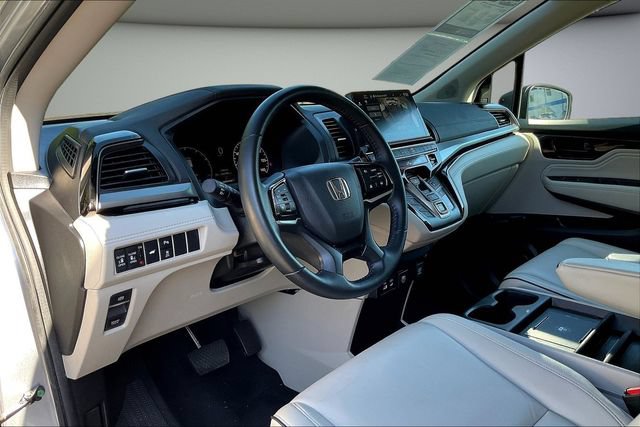 Used 2025 Honda Odyssey Touring image 19