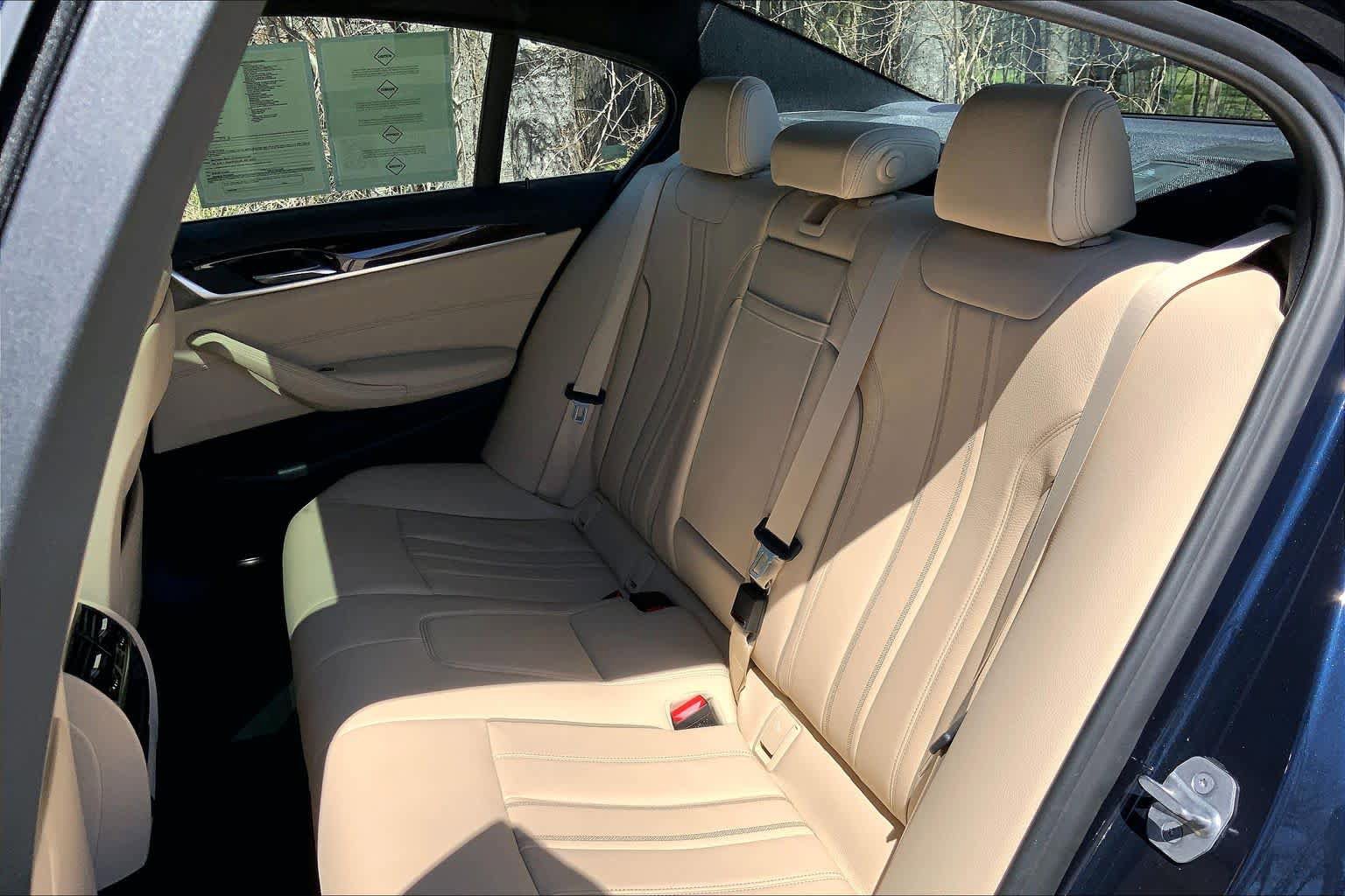 Used 2020 BMW 530i xDrive w/ Premium Package AWD/4WD image 21