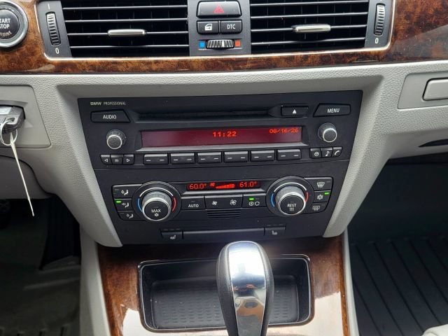 Used 2009 BMW 328i Convertible RWD image 25