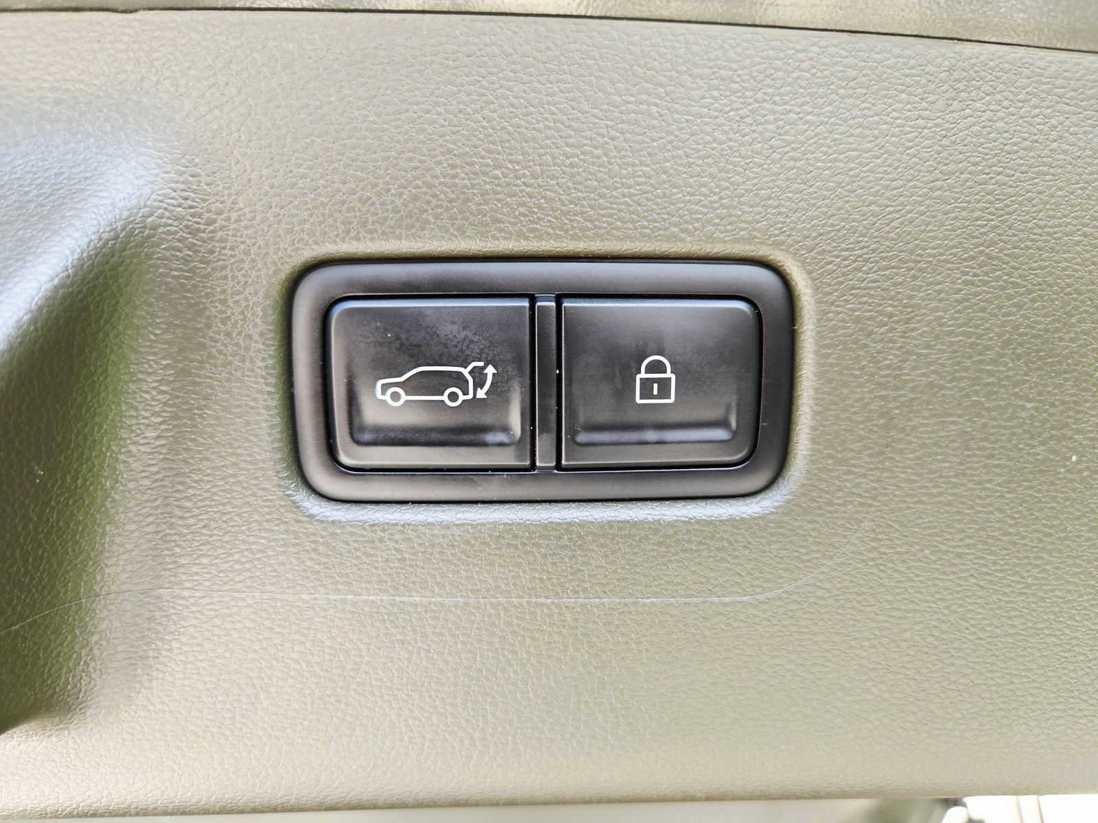 Used 2024 Hyundai Santa Fe Calligraphy image 28