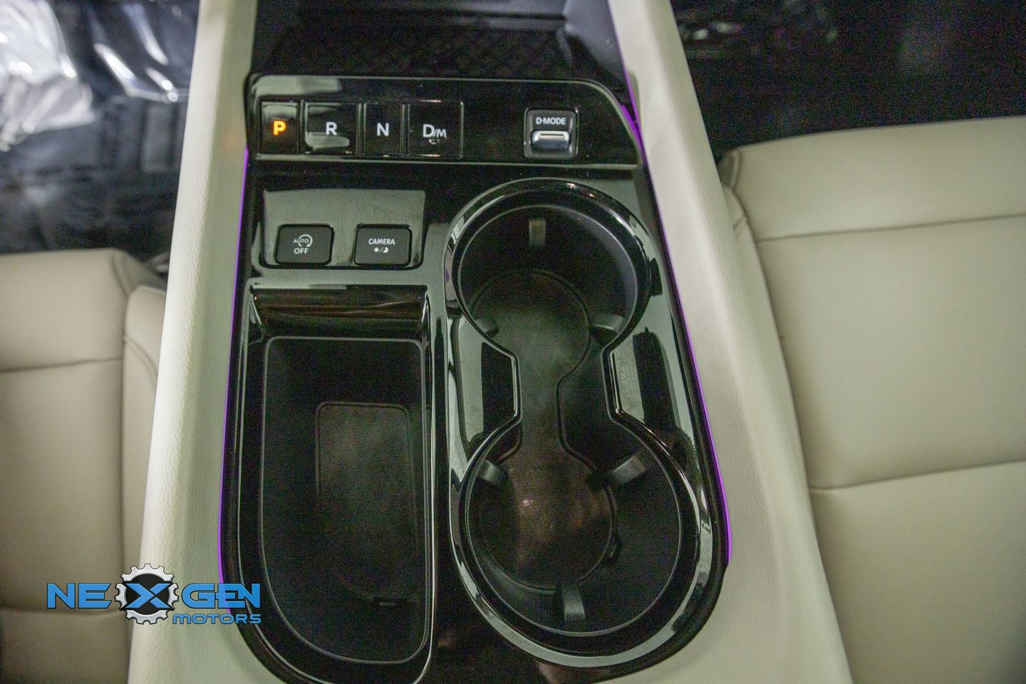 Used 2025 Nissan Murano SL AWD/4WD image 24