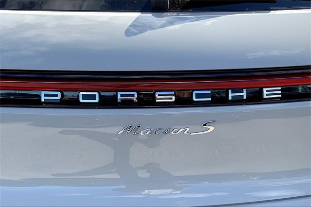 New 2026 Porsche Macan S image 38