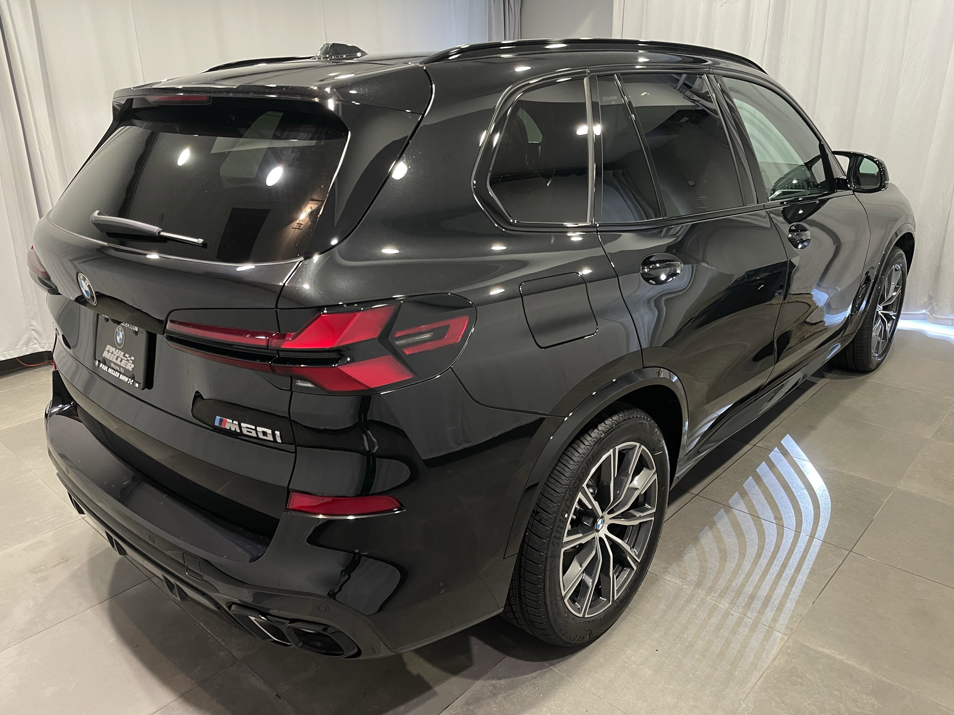 New 2026 BMW X5 M60i w/ Executive Package AWD/4WD image 6