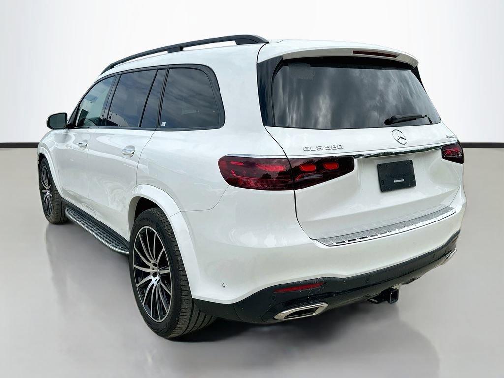 Used 2026 Mercedes-Benz GLS 580 4MATIC image 7