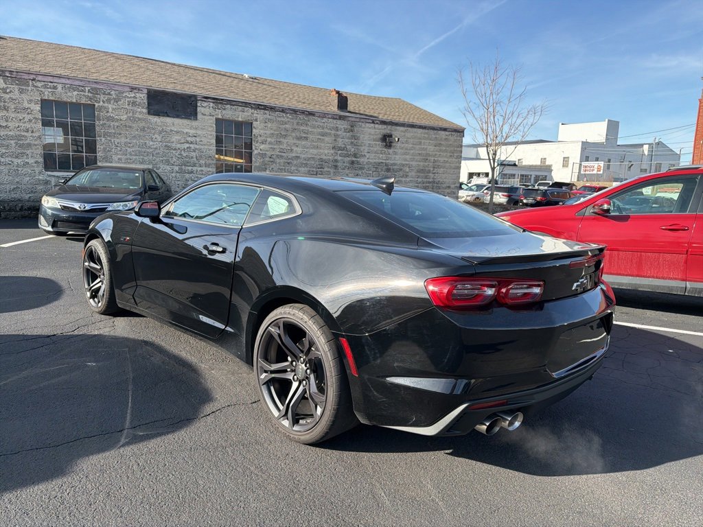 Used 2020 Chevrolet Camaro LT image 5