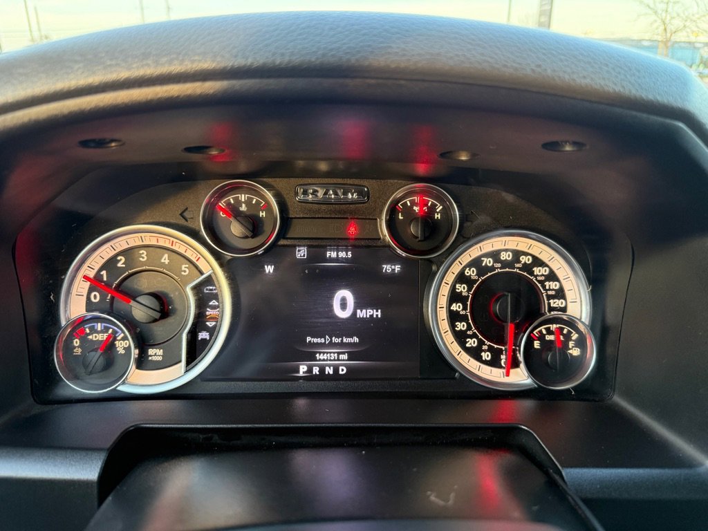 Used 2017 RAM 3500 Lone Star image 28