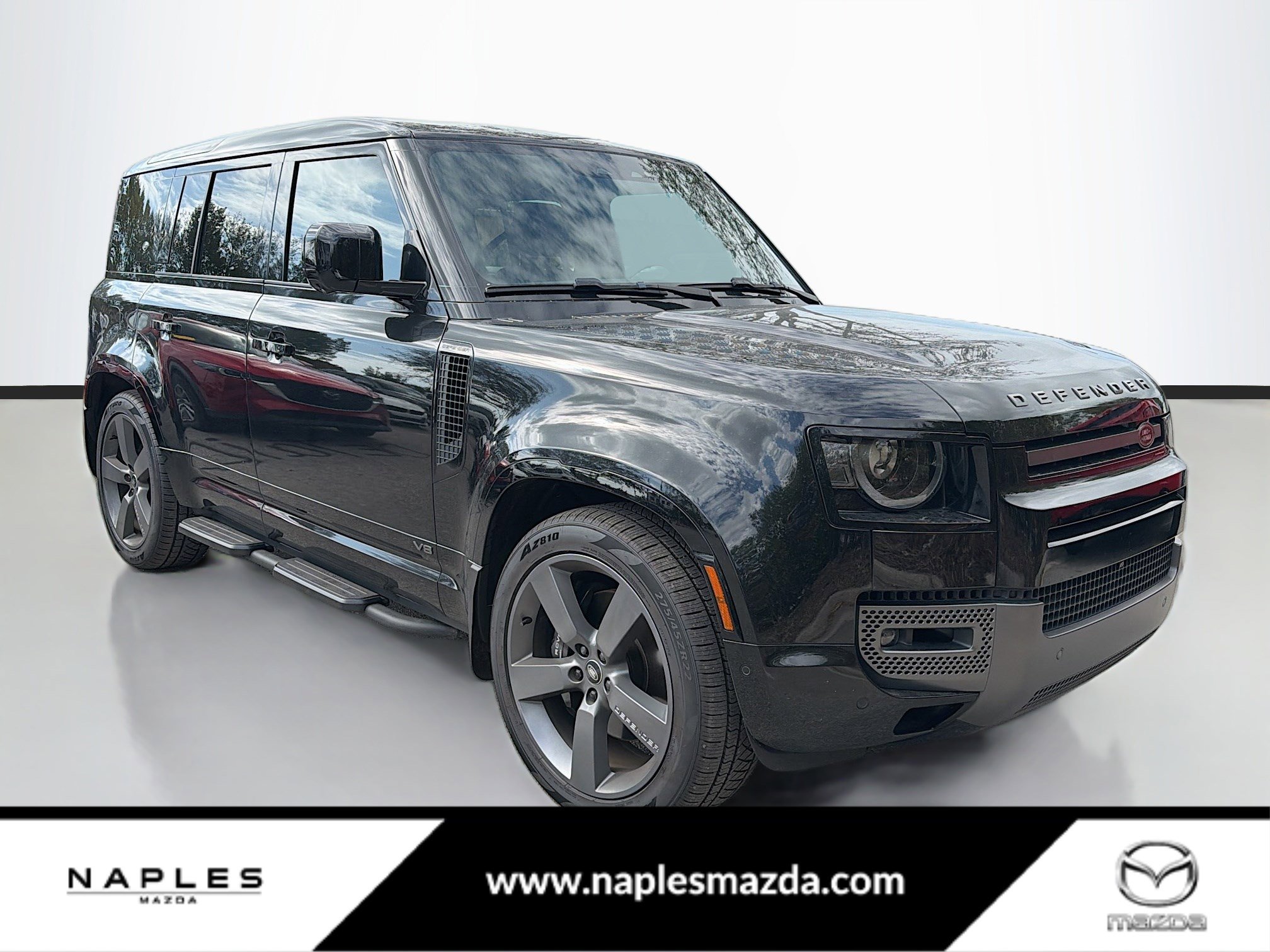 Used 2024 Land Rover Defender 110 V8 image 1