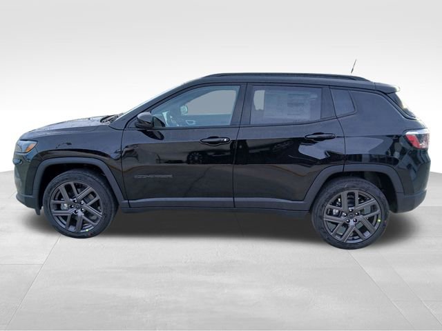 New 2026 Jeep Compass Latitude AWD/4WD image 2
