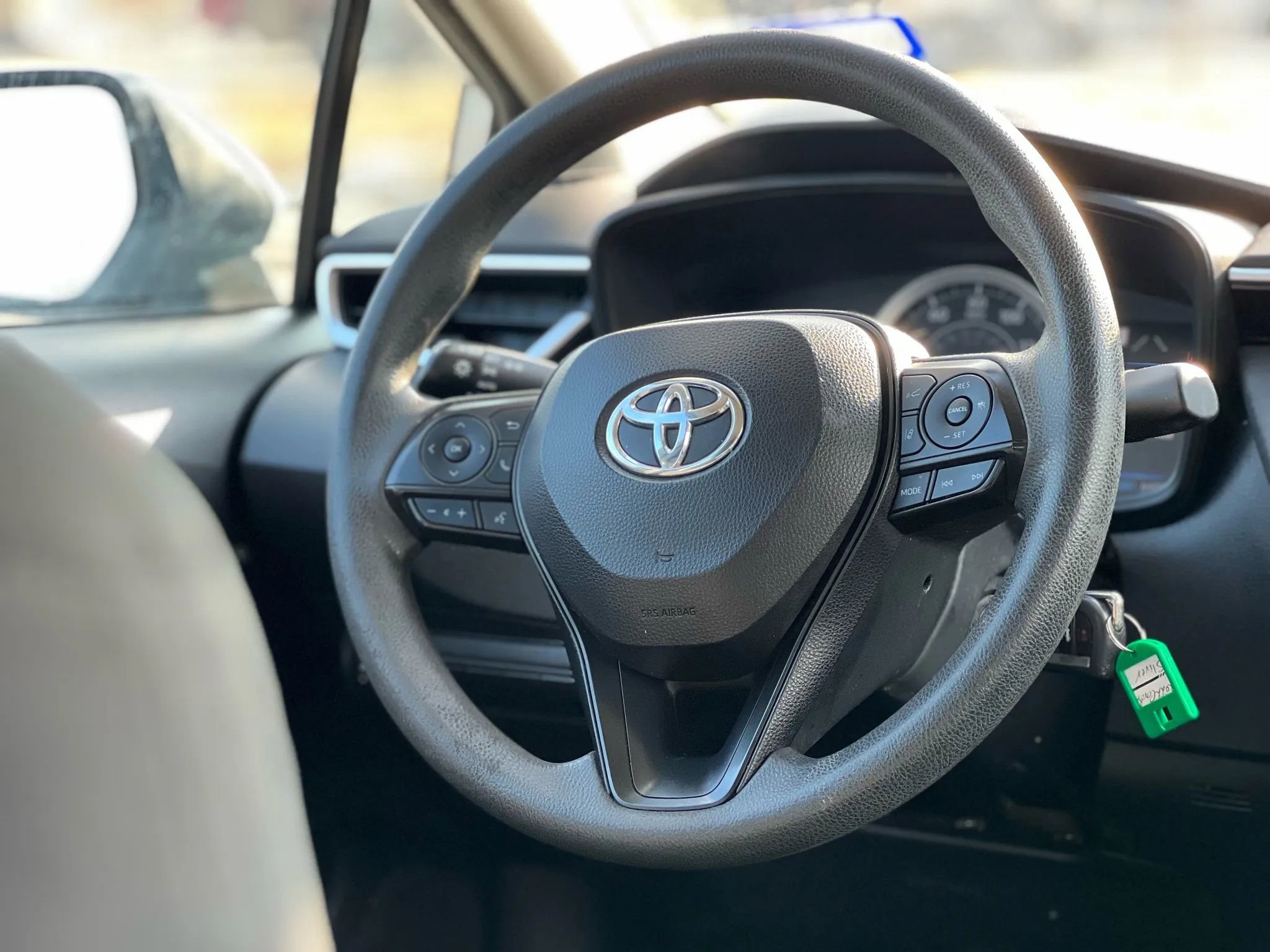Used 2022 Toyota Corolla LE image 15