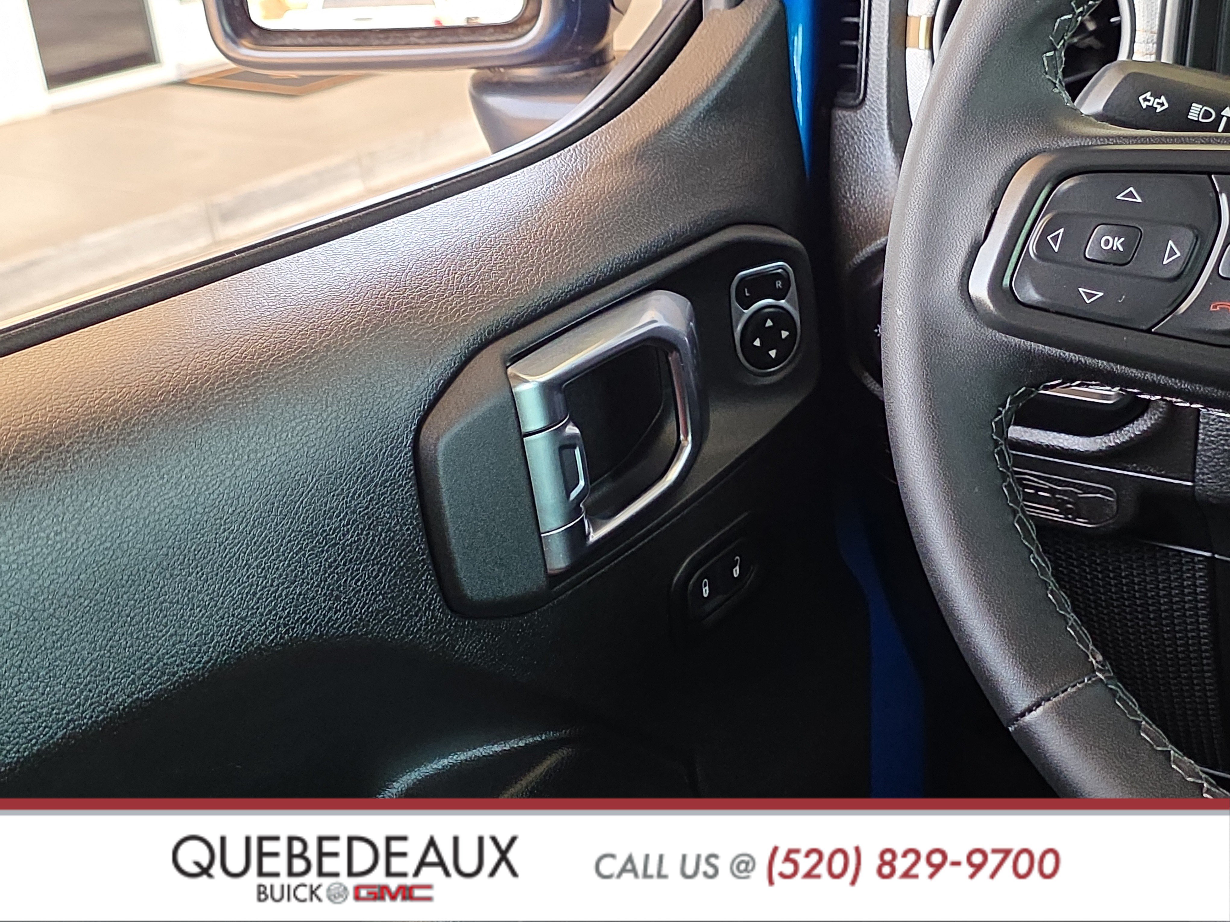 Used 2025 Jeep Wrangler Unlimited Sport AWD/4WD image 25