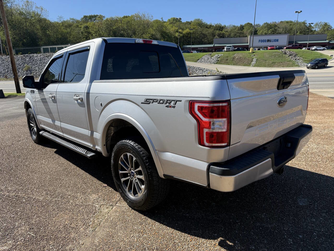 Used 2019 Ford F150 XLT w/ Equipment Group 302A Luxury image 7