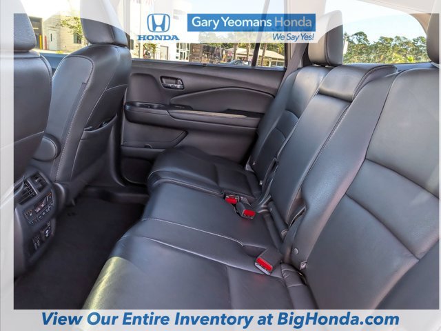 Used 2021 Honda Pilot Touring image 19
