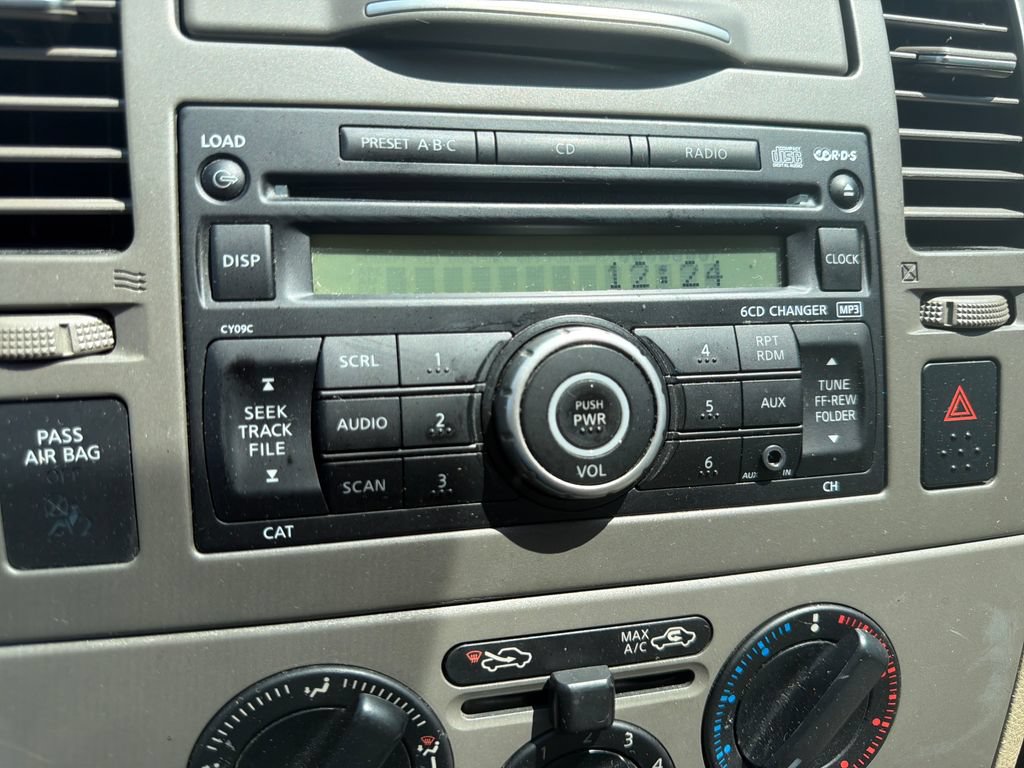 Used 2007 Nissan Versa Hatchback w/ Convenience Pkg FWD image 20