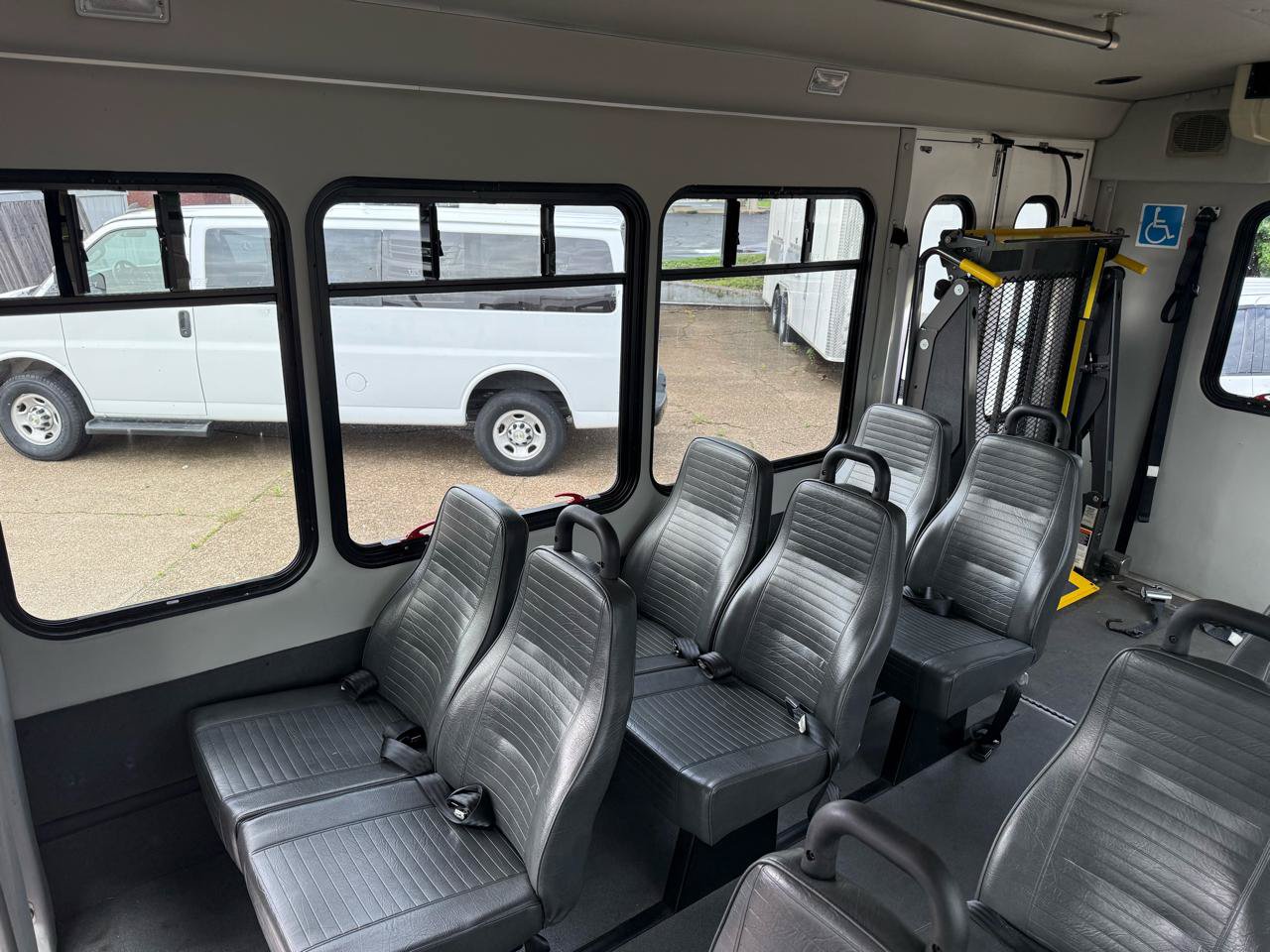 Used 2013 Ford E-350 and Econoline 350 Super Duty w/ Shuttle Bus Prep Pkg RWD image 13