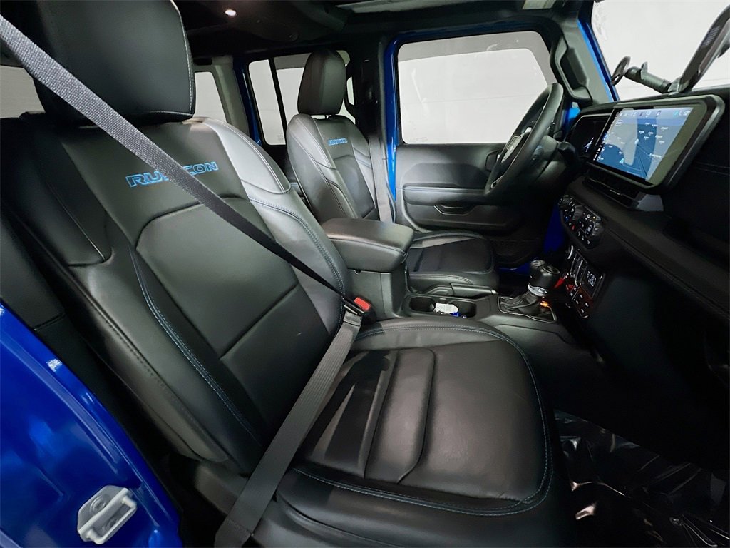 Used 2024 Jeep Wrangler Unlimited Rubicon 4xe image 25