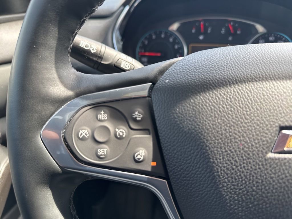 Used 2023 Chevrolet Traverse LT w/ LT Premium Package image 16