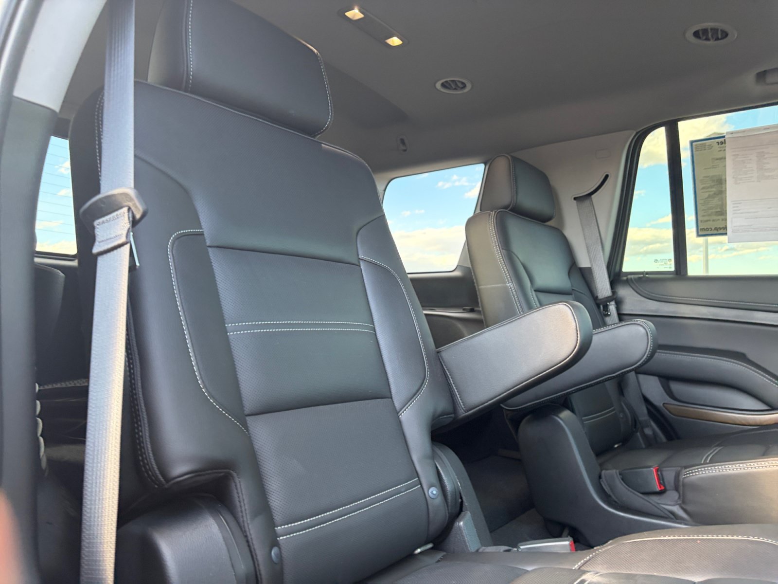 Used 2019 GMC Yukon Denali w/ Denali Ultimate Package AWD/4WD image 30