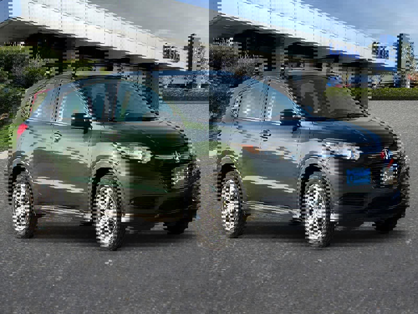 Used 2017 Honda HR-V LX image 10