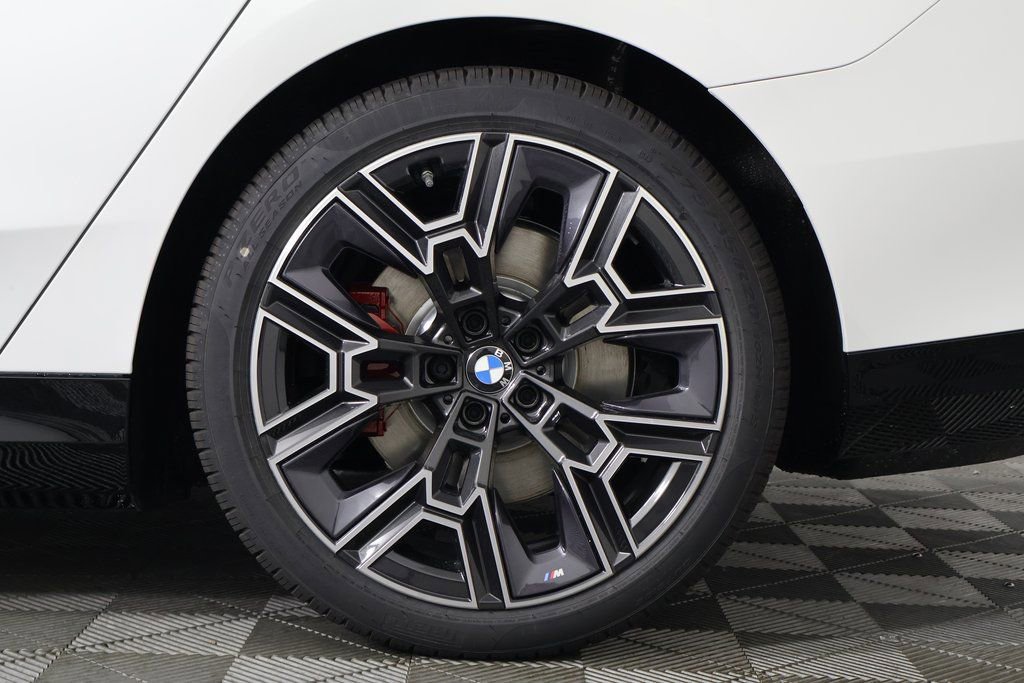 New 2026 BMW i5 eDrive40 w/ M Sport Package image 10