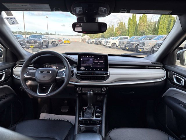 Used 2024 Jeep Compass Limited AWD/4WD image 16