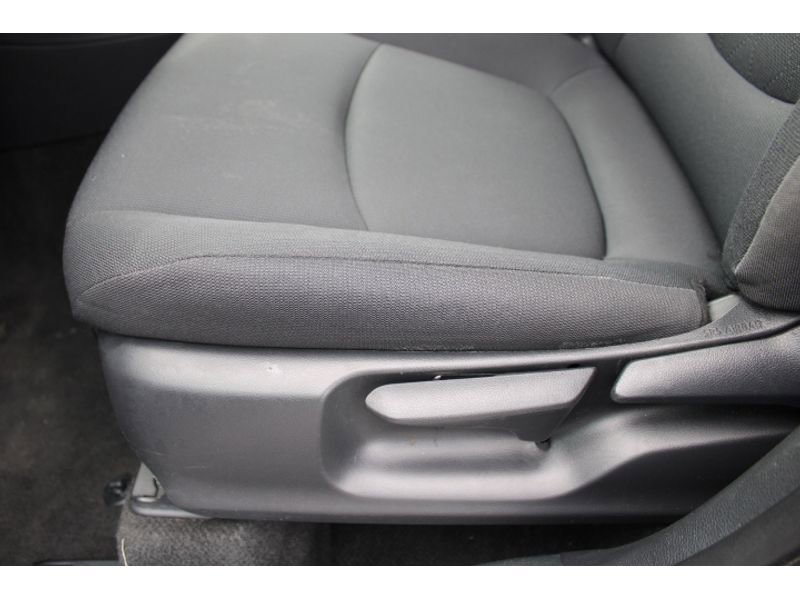 Used 2022 Toyota Corolla Cross LE image 12