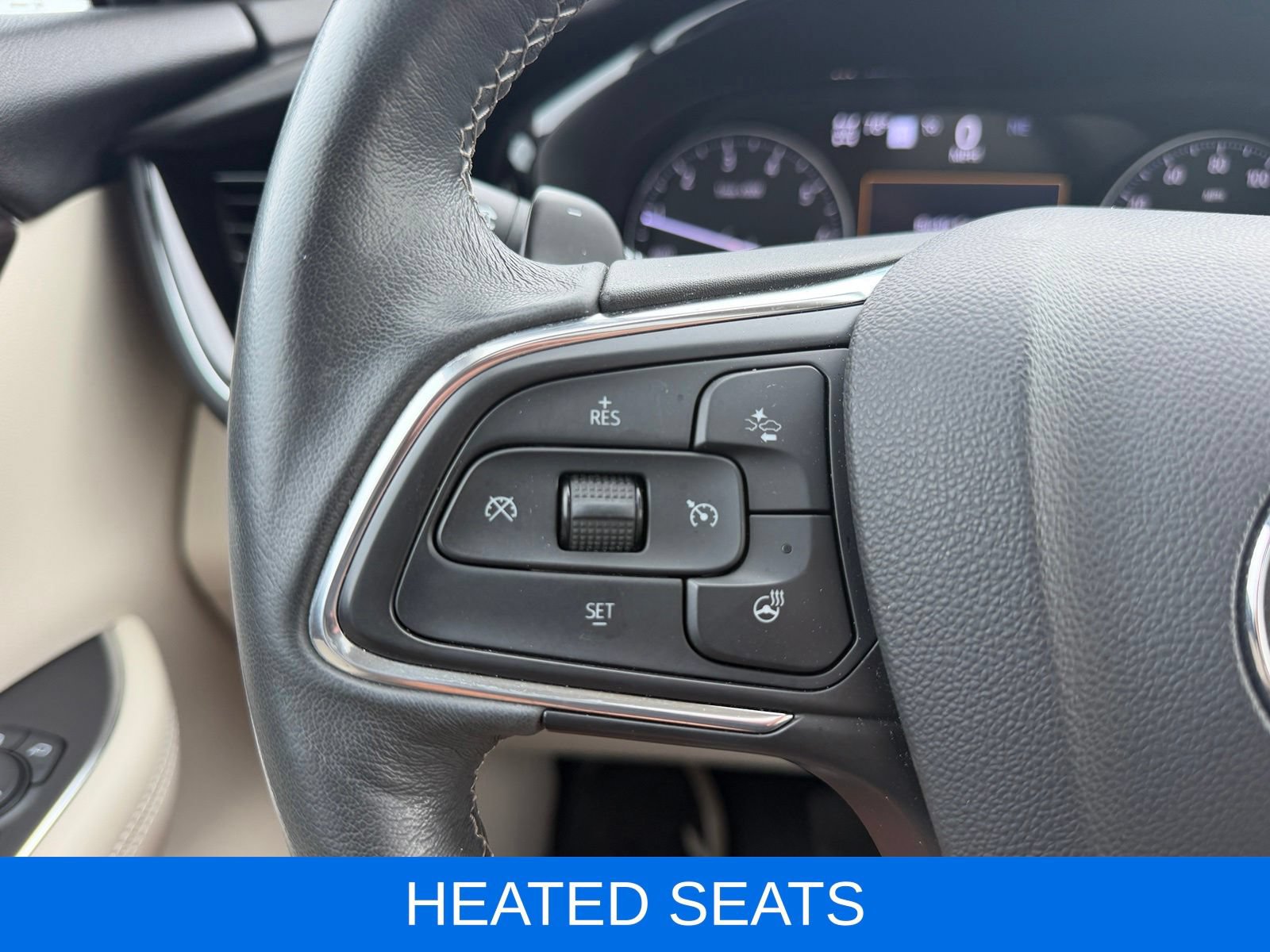 Used 2023 Buick Envision Avenir AWD/4WD image 18