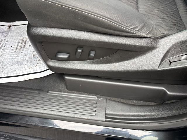 Used 2019 GMC Yukon SLE w/ SLE Value Package image 12