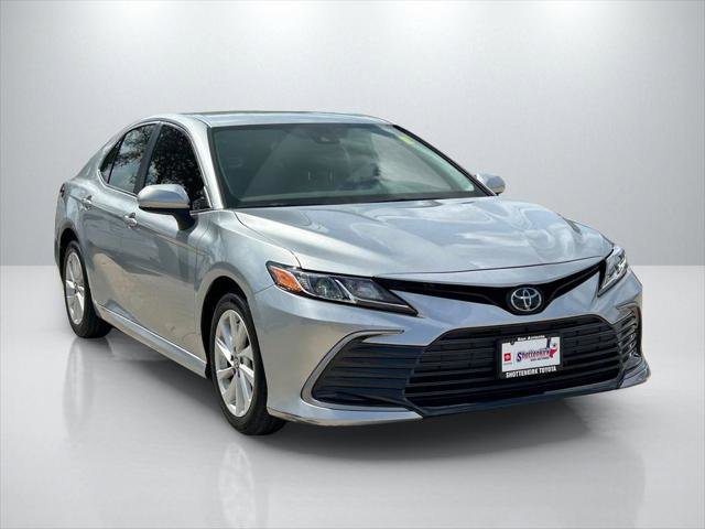 Certified 2023 Toyota Camry LE FWD image 3