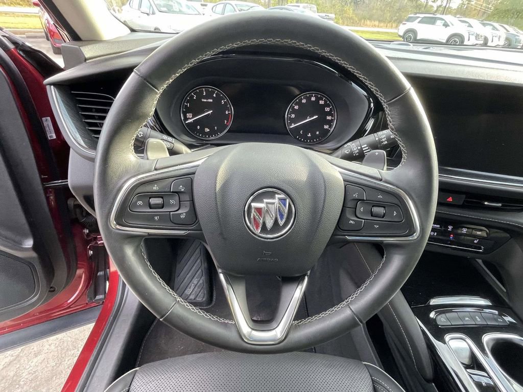 Used 2022 Buick Envision Essence w/ Technology Package I image 18