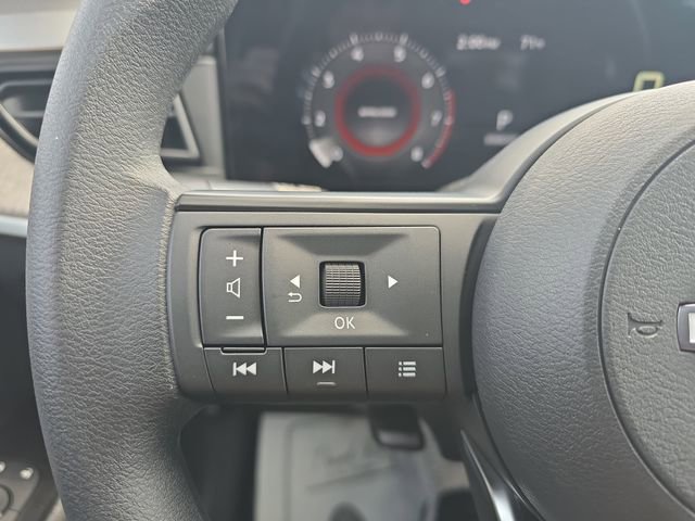 New 2026 Nissan Kicks SV w/ SV Premium Package image 27