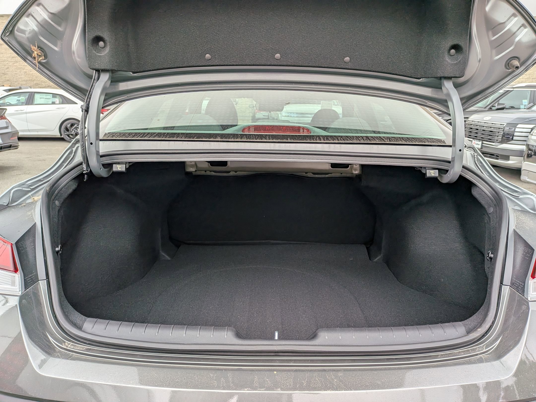 New 2026 Hyundai Elantra Sport FWD image 21