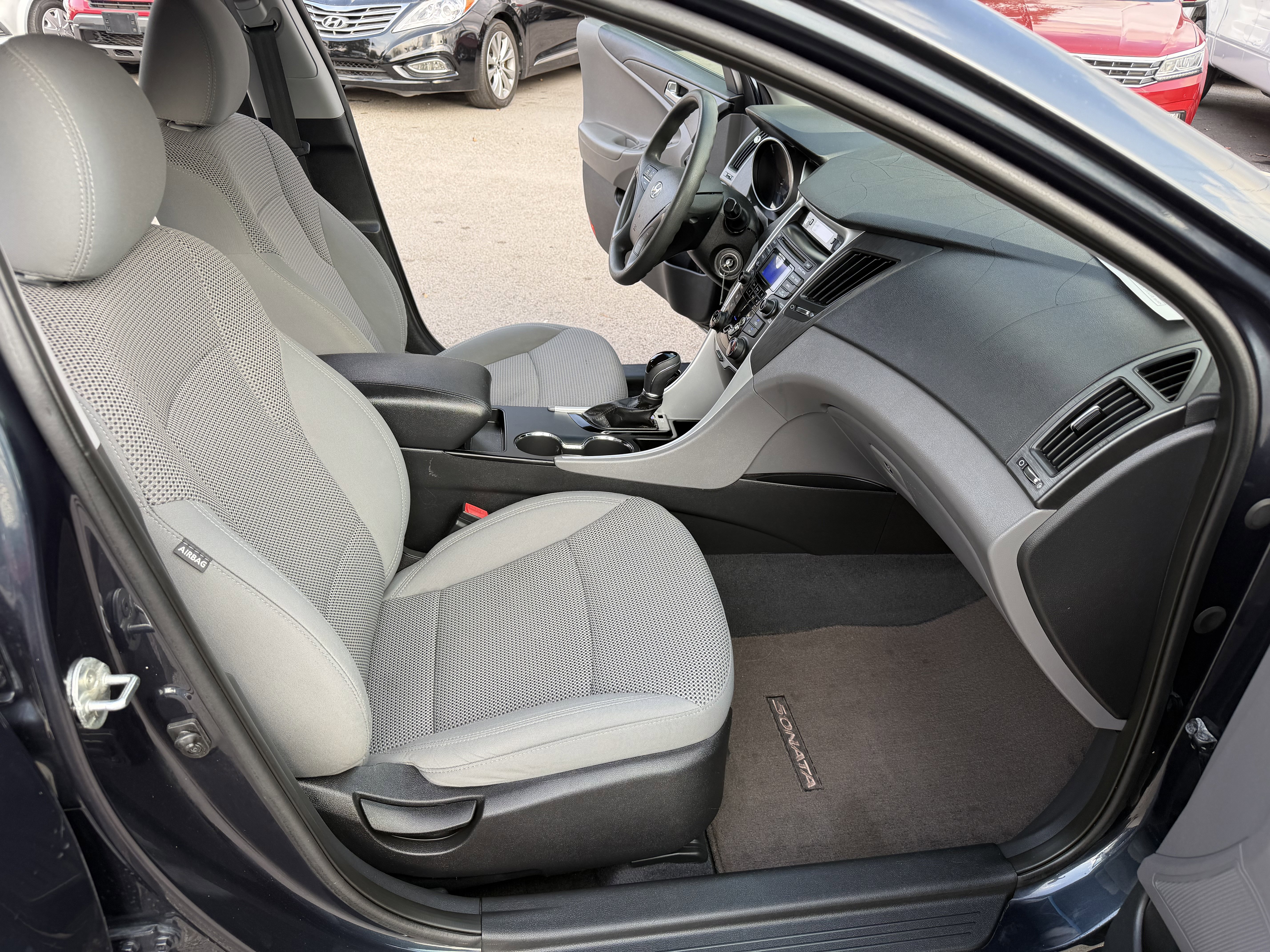 Used 2012 Hyundai Sonata GLS image 12