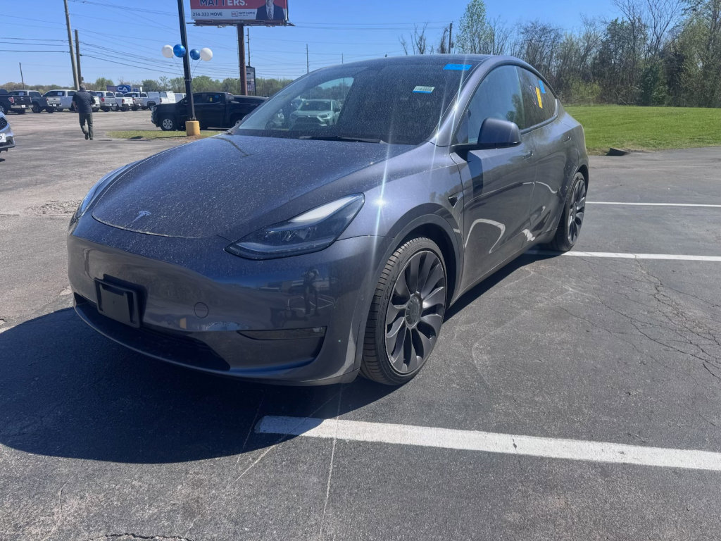 Used 2020 Tesla Model Y Long Range image 1