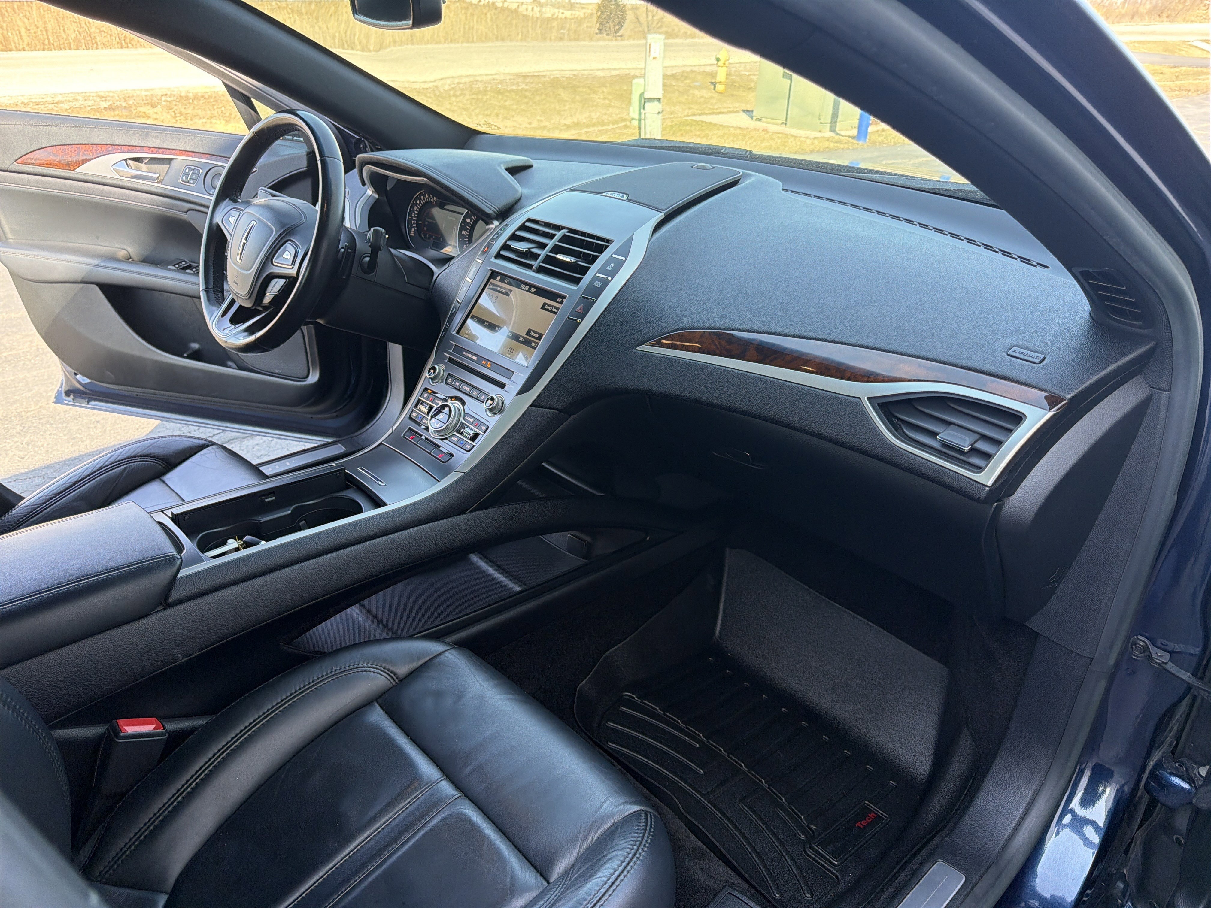 Used 2017 Lincoln MKZ Select image 23