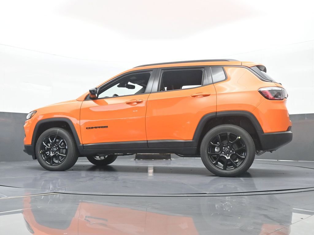 Used 2026 Jeep Compass Latitude AWD/4WD image 45