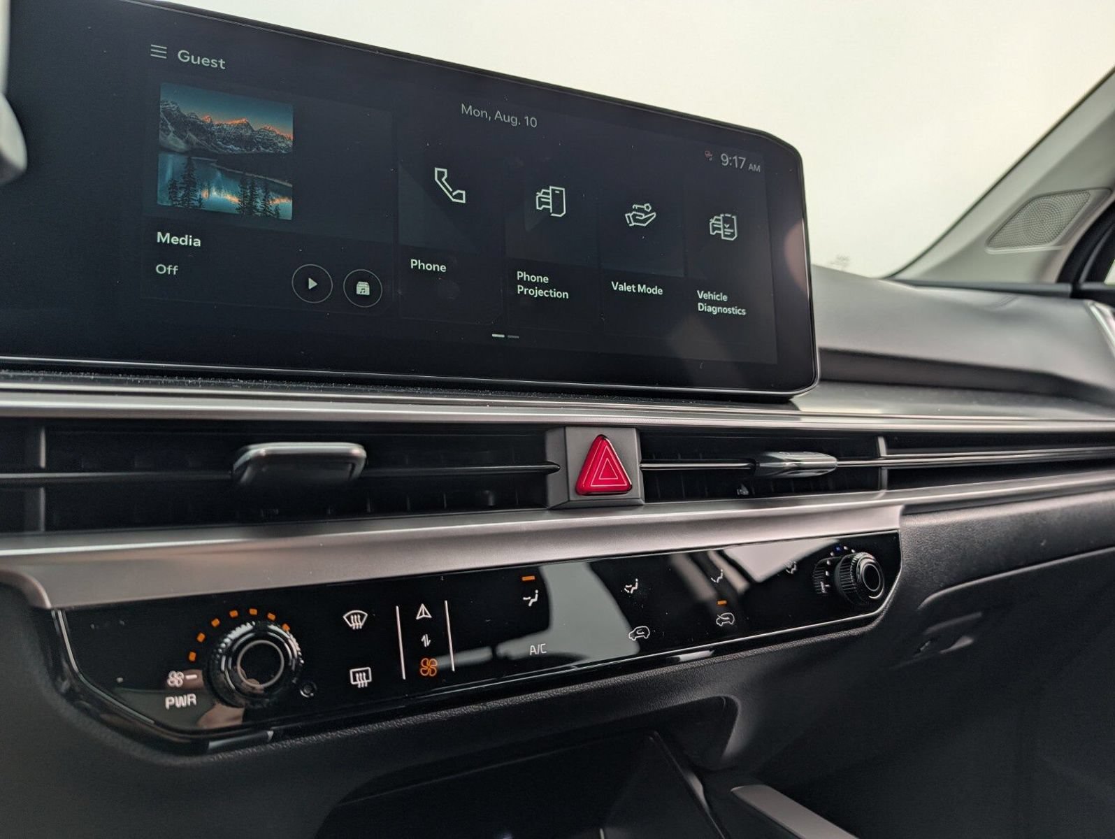 New 2026 Kia Sorento LX FWD image 3