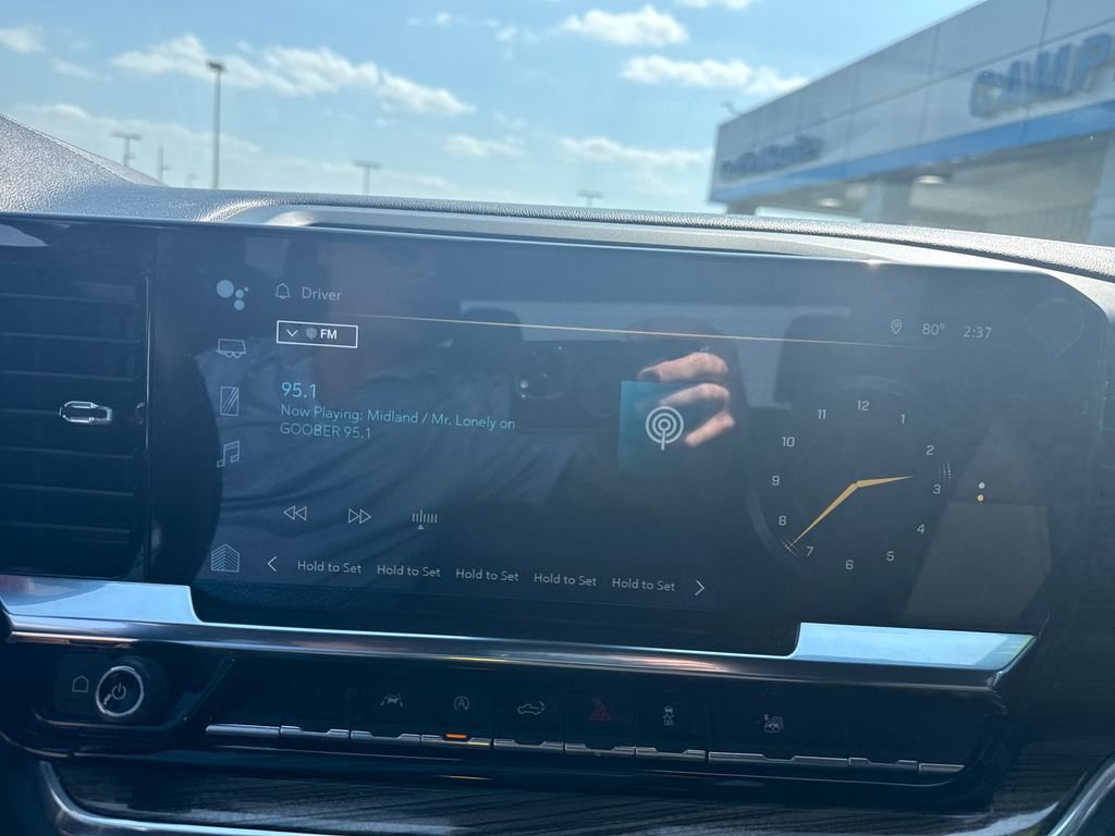 Used 2024 Chevrolet Silverado 1500 LT image 23