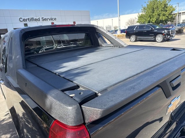 Used 2010 Chevrolet Avalanche LT w/ Texas Edition image 5