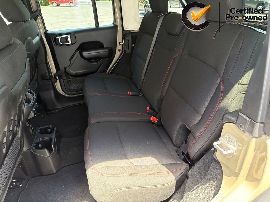 Certified 2022 Jeep Wrangler Unlimited Rubicon w/ Dual Top Group AWD/4WD image 39