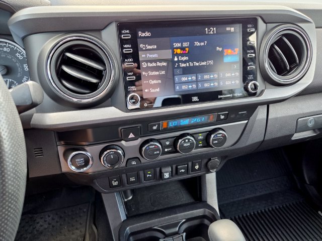 Used 2020 Toyota Tacoma TRD Sport w/ TRD Premium Sport Package AWD/4WD image 23
