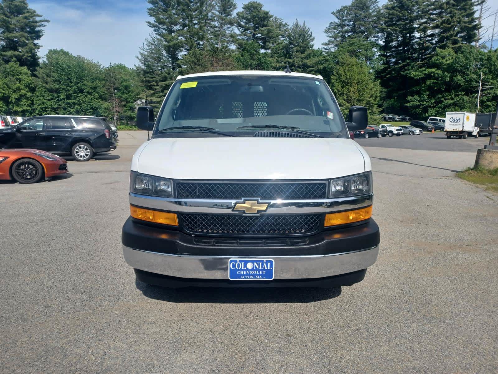 Used 2024 Chevrolet Express 2500 w/ Driver Convenience Package RWD image 16