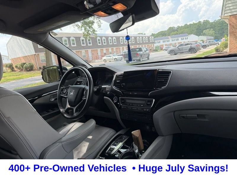 Used 2019 Honda Pilot Touring image 11