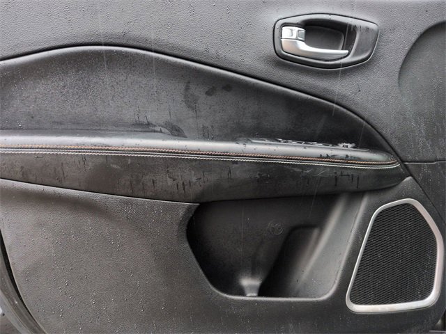 Certified 2019 Jeep Compass Latitude w/ Cold Weather Group image 14