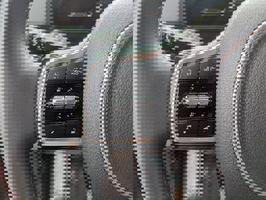 Certified 2025 Kia Carnival image 26