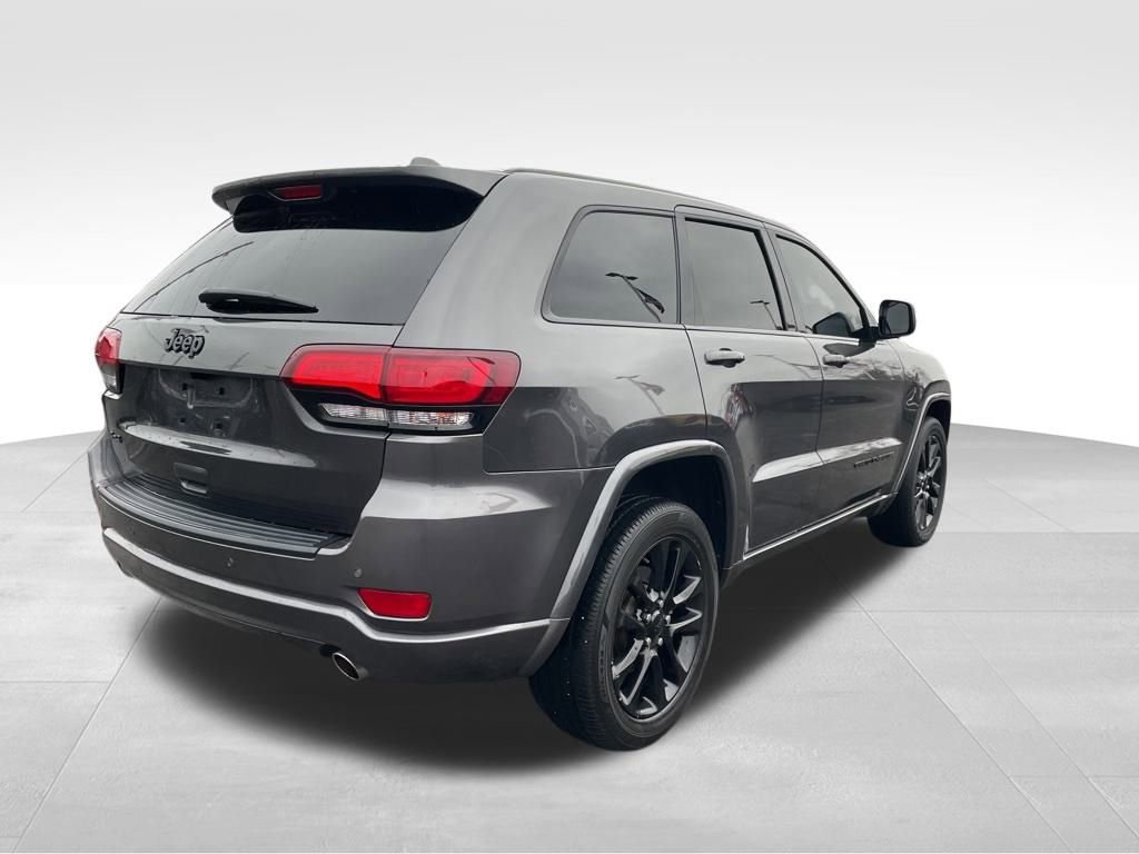 Used 2021 Jeep Grand Cherokee Laredo X image 5