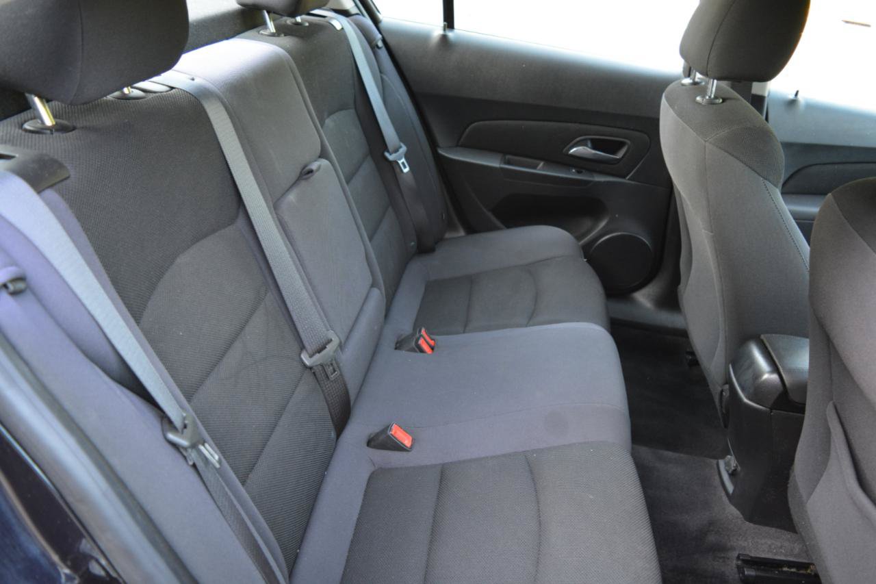 Used 2014 Chevrolet Cruze LT FWD image 15