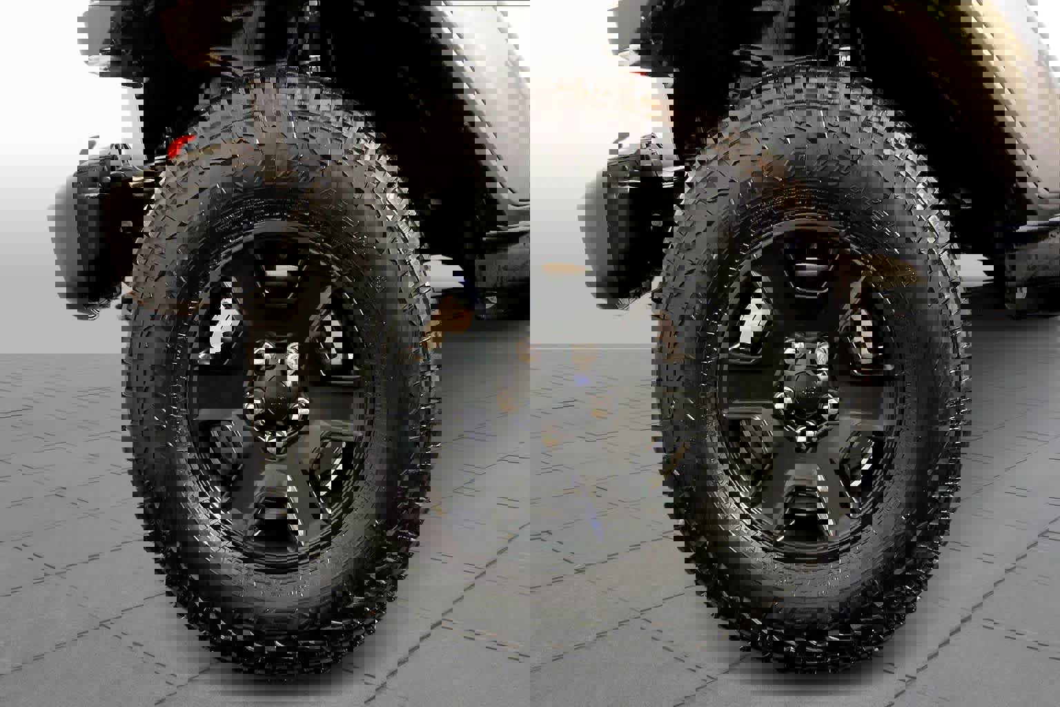 Used 2023 Jeep Gladiator Mojave w/ Cold Weather Group image 11