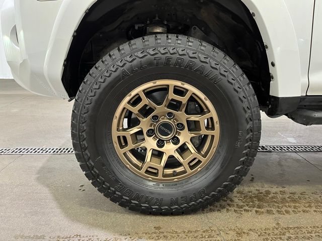 Certified 2023 Toyota 4Runner 40th Anniversary SE AWD/4WD image 25